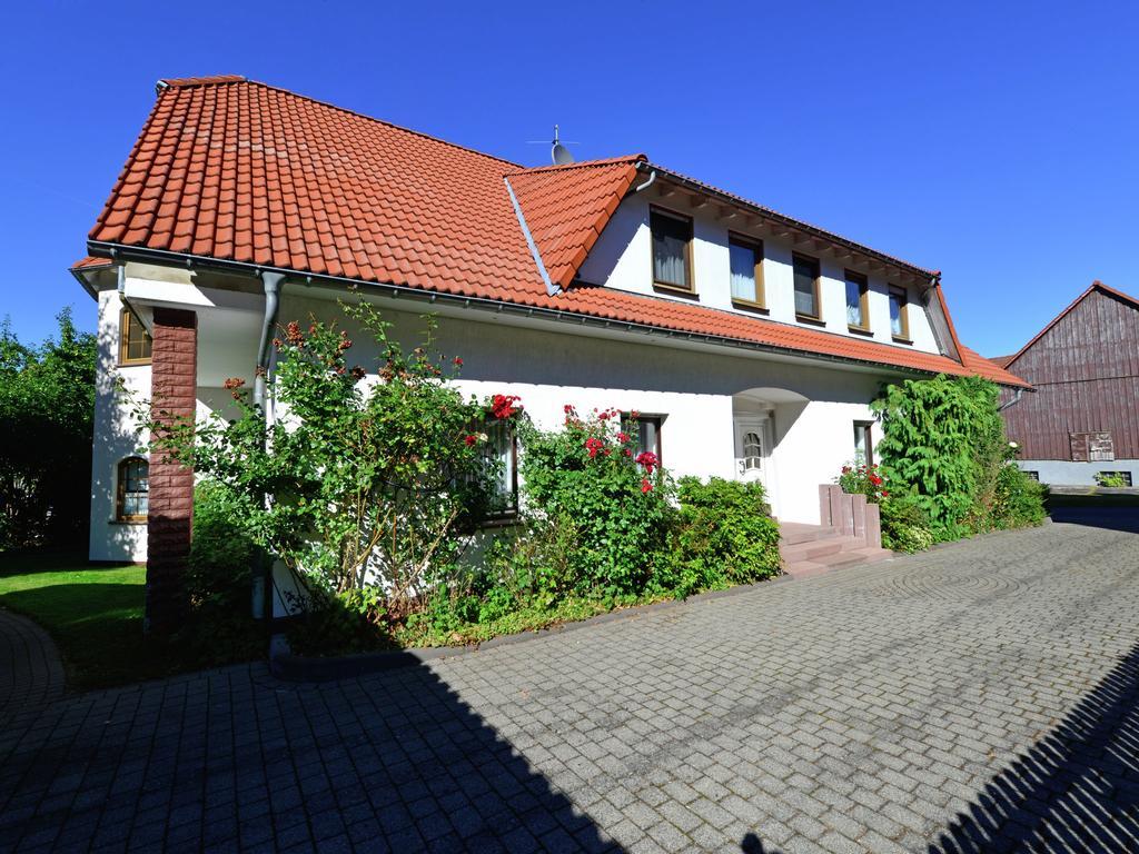 Apartment With Garden In Eimelrod Вилинген Екстериор снимка