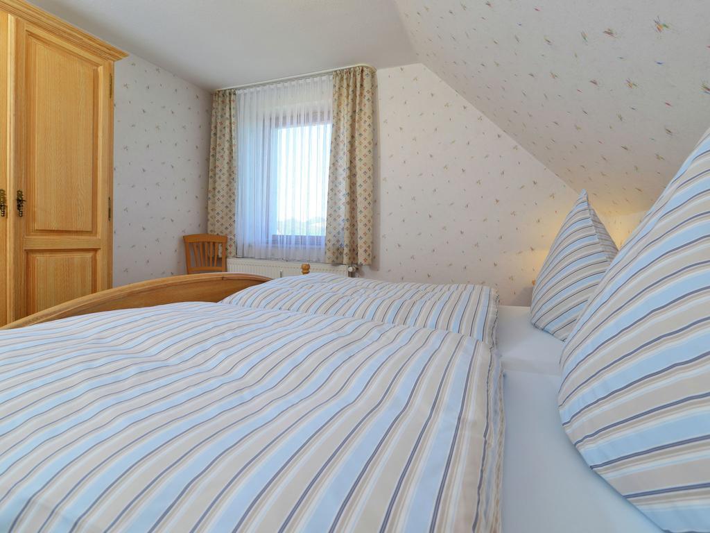 Apartment With Garden In Eimelrod Вилинген Екстериор снимка